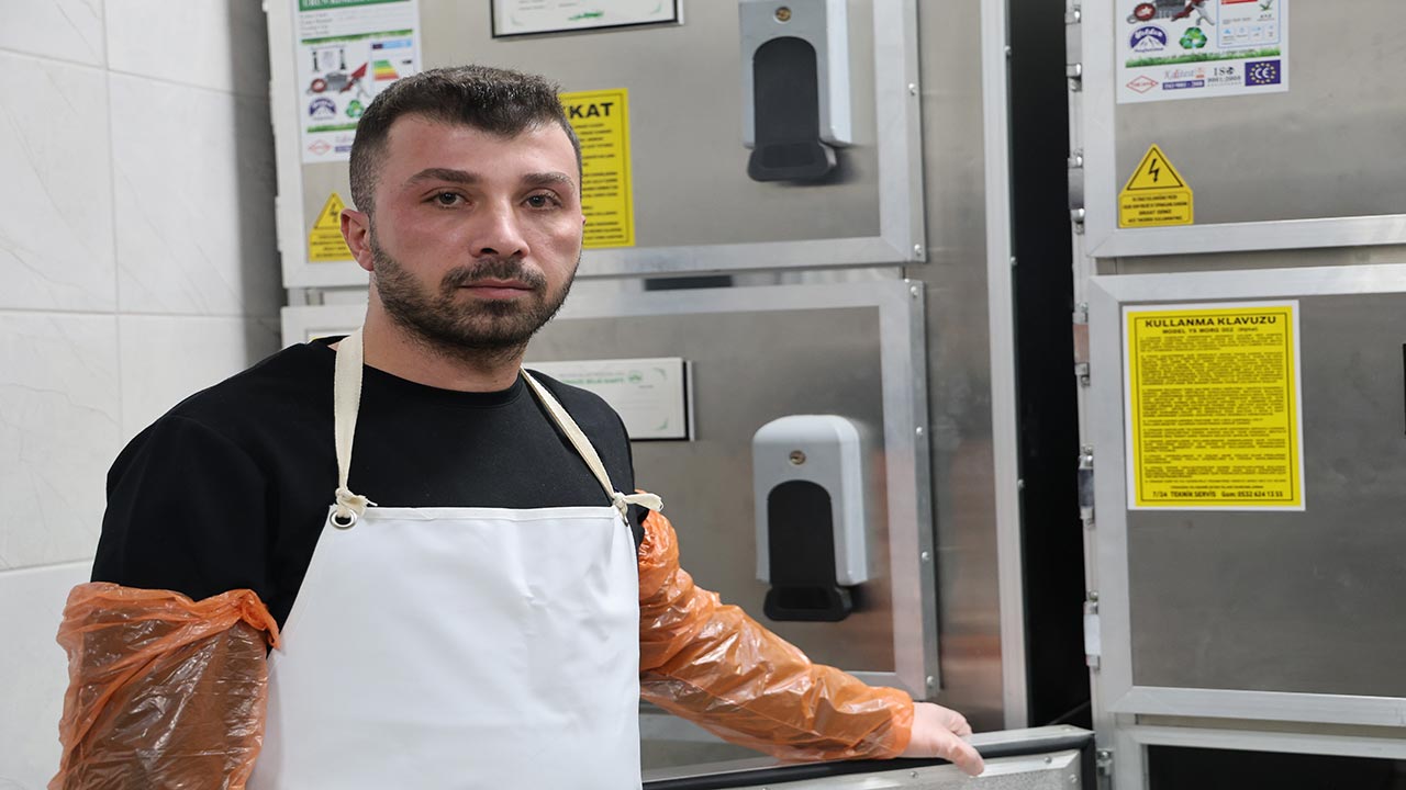 Foto - Cenazeleri yıkarken yüzlerine bakmıyorlar… Gassal çok ilginç nedenini anlattı!