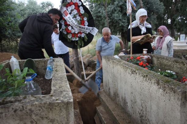 Foto - Cenazeyi gömmeye hazırlanırken küçük dillerini yuttular! Ölmeden önce kabristanına öyle bir sistem kurmuş ki, herkes şaştı kaldı