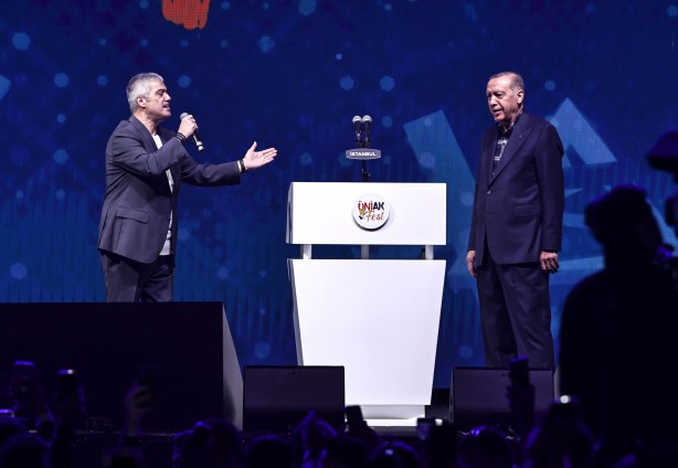 Foto - Cengiz Kurtoğlu sürpriz yapmıştı! Cumhurbaşkanı Erdoğan: Bir ara kulağına eğildim...