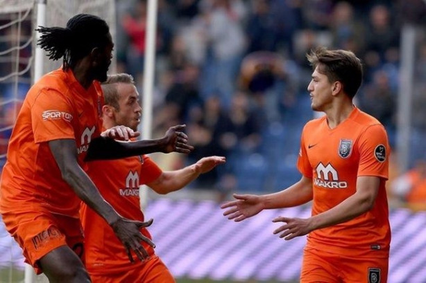 Foto - Cengiz Ünder sosyal medyayı salladı!