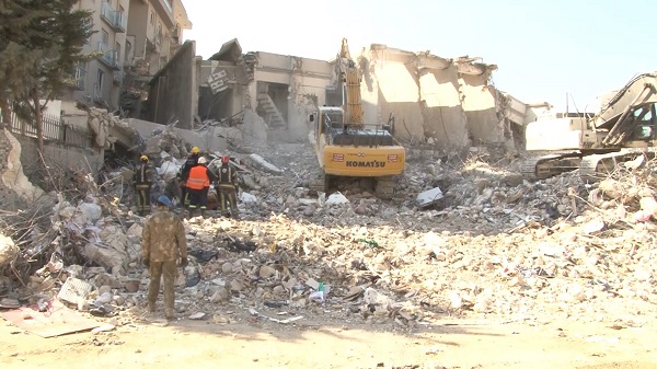 Foto - 'Cennetten bir köşe' diye satıldı! 250 daireli rezidans bu hale geldi