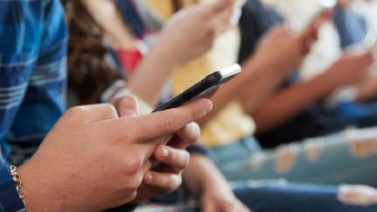 Foto - Cep telefonunuzu sakın paylaşmayın: Kendinizi hapiste bulabilirsiniz!