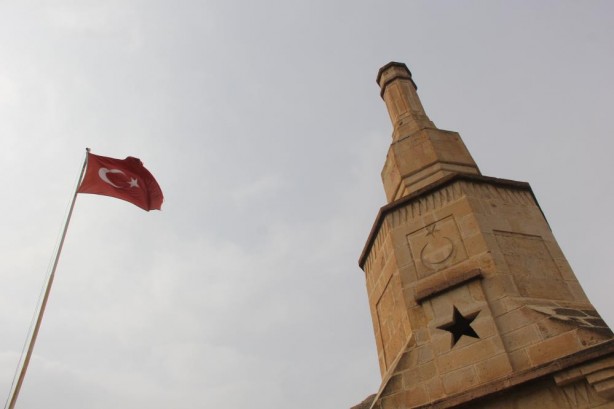 Foto - Cepheye gidemeden şehit oldular… Tüm Müslümanlar bu şehitliğin hikayesini bilmeli