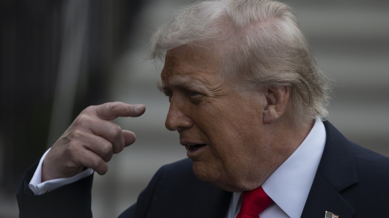 Foto - Cevabını Trump açıklıyor: Halk TV ve Sözcü TV ABD’de olsa ne olurdu?