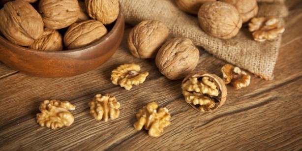 Foto - Ceviz kabuğunu sakın atmayın! İnanılmaz bir etkisi var... Hiçbir uzmanın bahsetmediği harika bilgi...