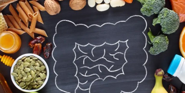 Foto - Ceviz suyu! Adeta kalkan olan o tarif: Bir gece suda bekletip için! Kaynamış, limonlu ceviz suyu yapılışı