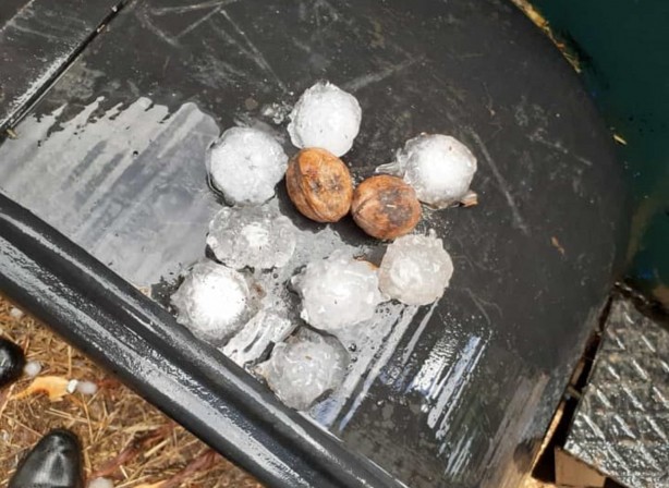 Foto - Ceviz ve yumurta büyüklüğünde dolu görenleri hayrete düşürdü