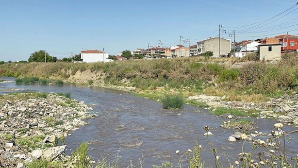 Foto - Çevre, Şehircilik ve İklim Değişikliği Bakanlığı ile çevre gönüllüleri el ele verdi: Ergene havzasını kirleten onlarca firmanın faaliyeti durduruldu… Ergene havzası nefes alacak