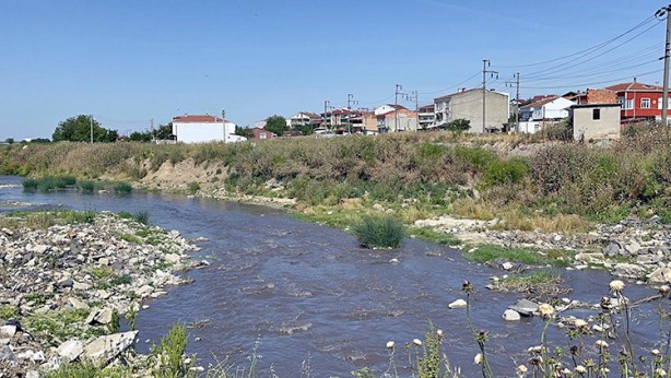 Foto - Çevre, Şehircilik ve İklim Değişikliği Bakanlığı ile çevre gönüllüleri el ele verdi: Ergene havzasını kirleten onlarca firmanın faaliyeti durduruldu… Ergene havzası nefes alacak