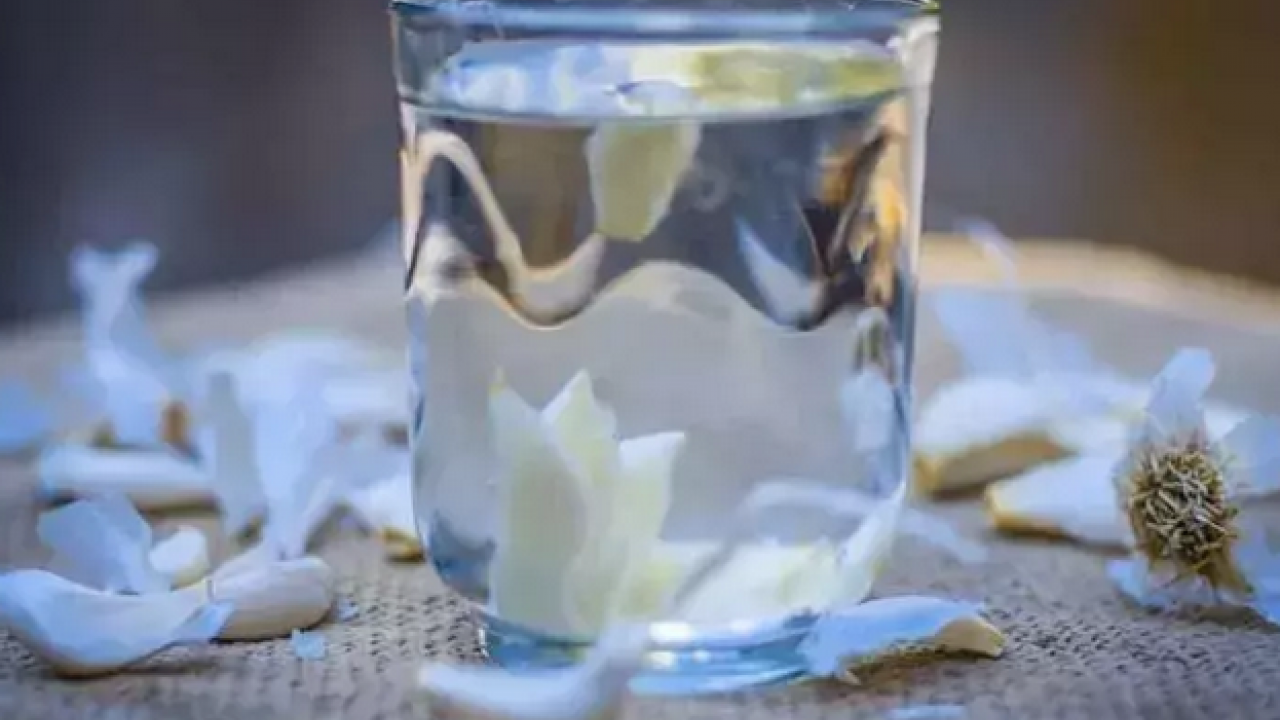 Foto - Çeyrek bardağı bile damardaki kolesterolü silip atıyor! Kabuğunu limonla kaynatınca vücudu zımba gibi yapıyor!