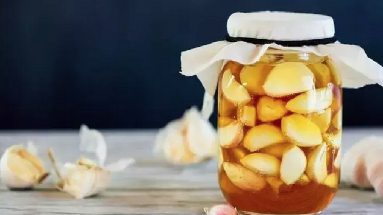 Foto - Çeyrek bardağı bile damardaki kolesterolü silip atıyor! Kabuğunu limonla kaynatınca vücudu zımba gibi yapıyor!