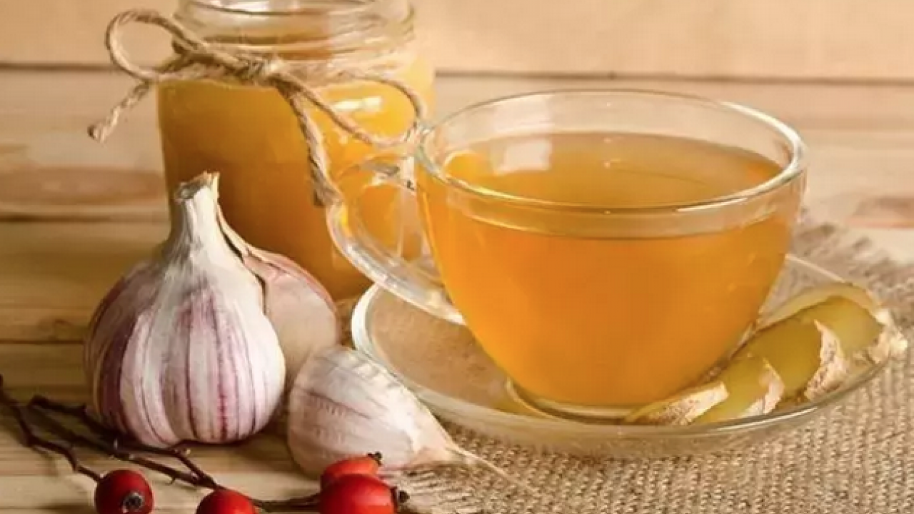 Foto - Çeyrek bardağı bile damardaki kolesterolü silip atıyor! Kabuğunu limonla kaynatınca vücudu zımba gibi yapıyor!