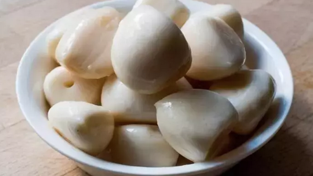 Çeyrek bardağı bile damardaki kolesterolü silip atıyor! Kabuğunu limonla kaynatınca vücudu zımba gibi yapıyor!