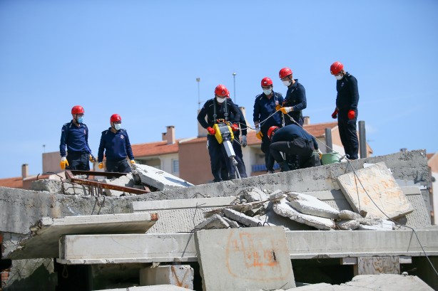 Foto - Cezaevi personeli artık hayat da kurataracak