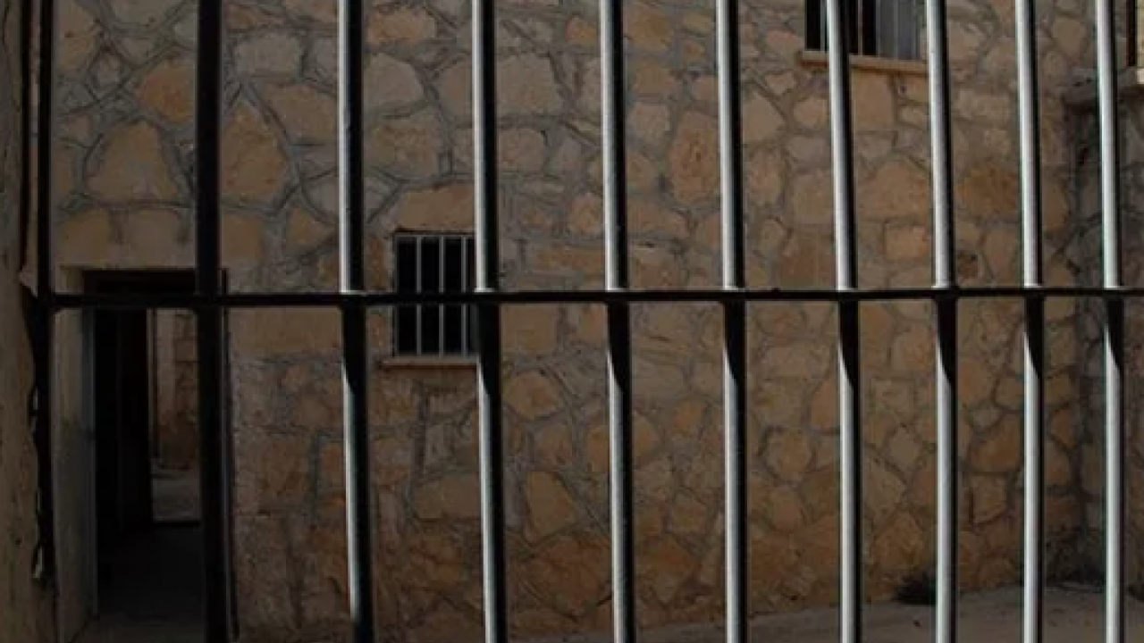 Cezaevinde yakını olanlar dikkat! Resmi açıklama geldi, Bakanlık duyurdu: 1 Ocak'ta açık görüş var mı?