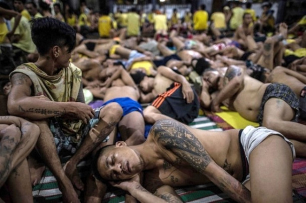 Foto - Cezaevinden tüyler ürperten kareler