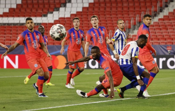 Foto - Chelsea Porto'yu devirip avantajı kaptı