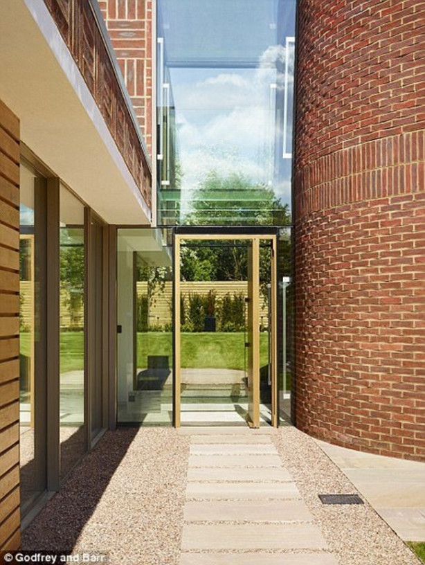 Foto - Cherly'nin ultra lüks evi satışta