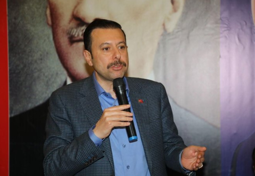 CHP, Atatürk karşıtı adayının resmini asamıyor! Adayınızı saklamayın, meydana çıkarın görelim