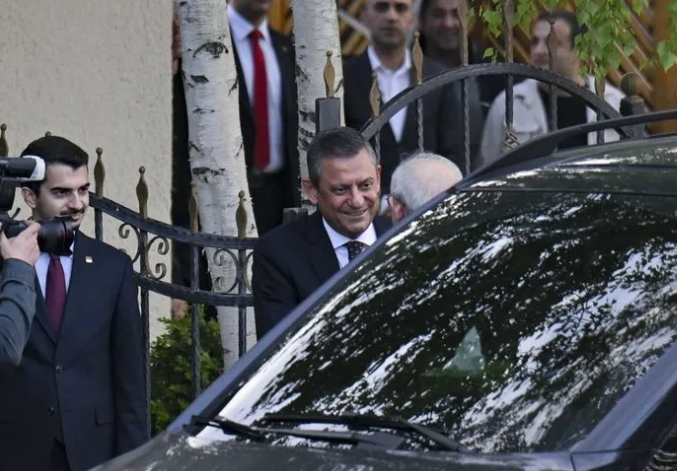 Foto - CHP birbirini yemeye başladı! Özgür Özel motorları yaktı