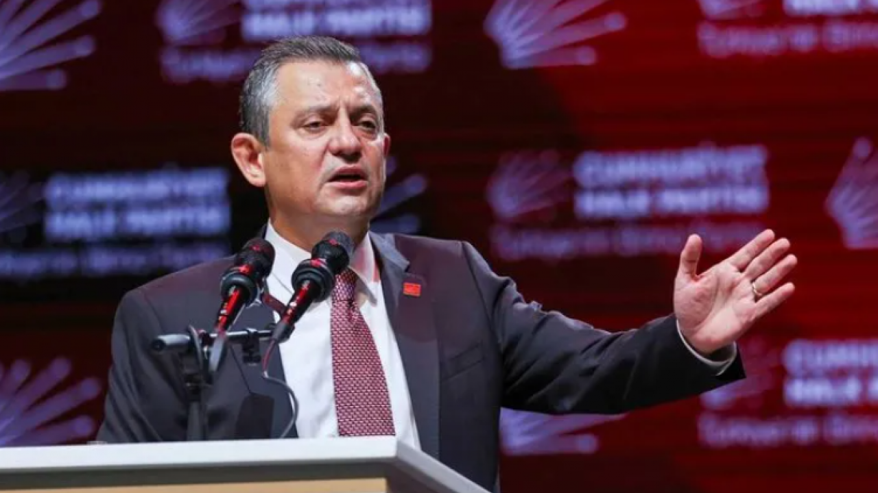 CHP demek TEKME, TOKAT, KÜFÜR demektir! Kongrede ortalık toz duman oldu! Küfürler ve yumruklar havada uçuştu