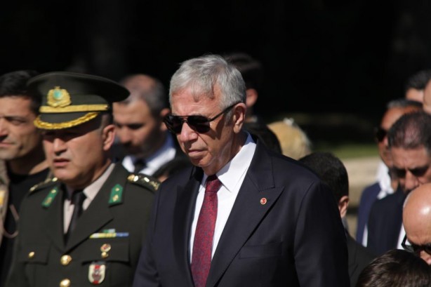 Foto - CHP her telden açılıyor! Dün Kandil uzlaşısı, bugün Anıtkabir ziyareti