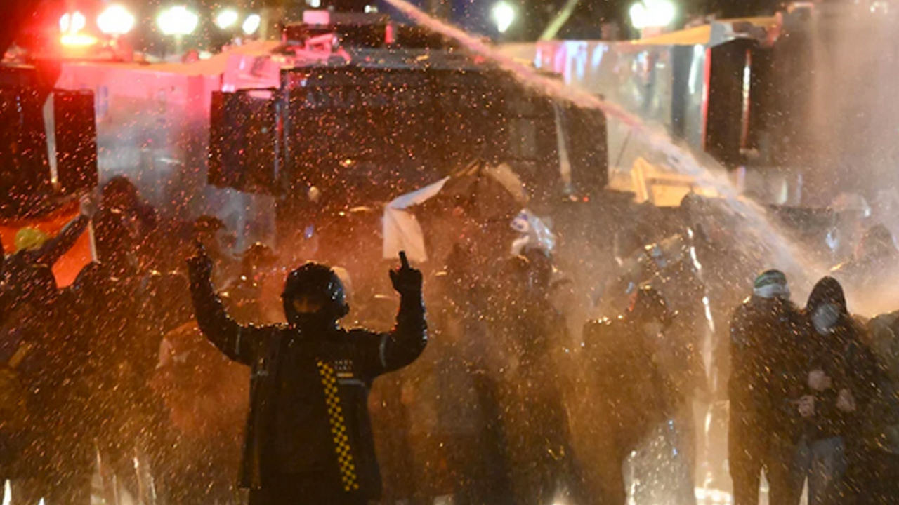 Foto - CHP kaynıyor! Partililer böyle isyan etti: Tutuklananların ailelerinden CHP'li isimlere sert tepki