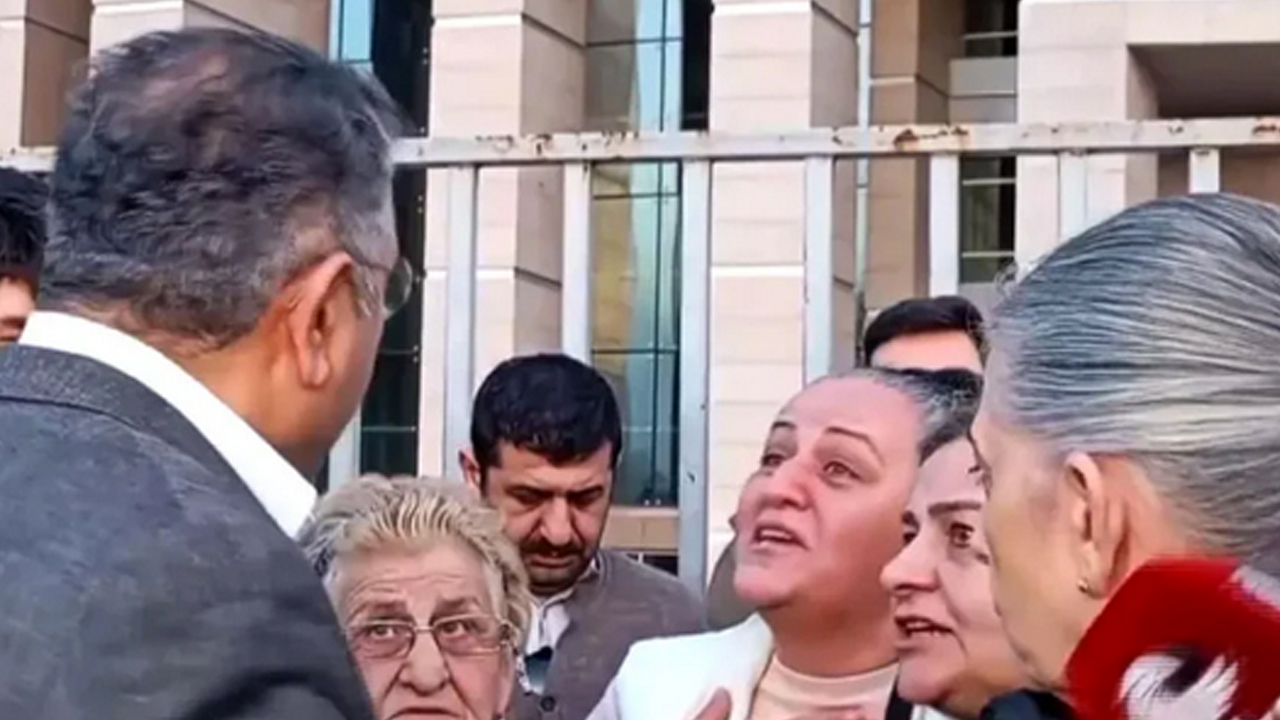 Foto - CHP kaynıyor! Partililer böyle isyan etti: Tutuklananların ailelerinden CHP'li isimlere sert tepki
