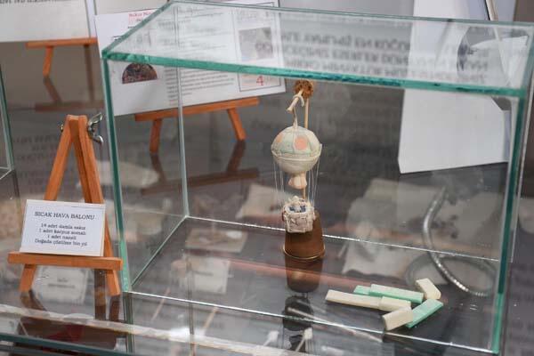 Foto - CHP kendisini geliştirdi! Heykelde 'teknolojik' hamle! 