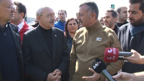 Foto - CHP lideri Kemal Kılıçdaroğlu Kocaeli Büyükşehir Belediye Başkanı Tahir Büyükakın’a teşekkür etti: Çok güzel bir görev üstlenmiş durumdasınız