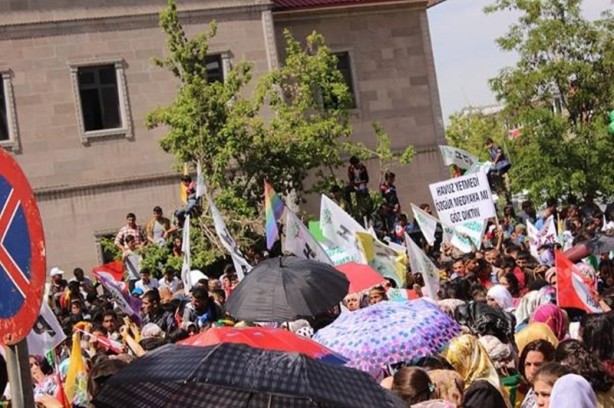 Foto - CHP, MHP, HDP ve Saadet'ten ortak 'paralel' pankart