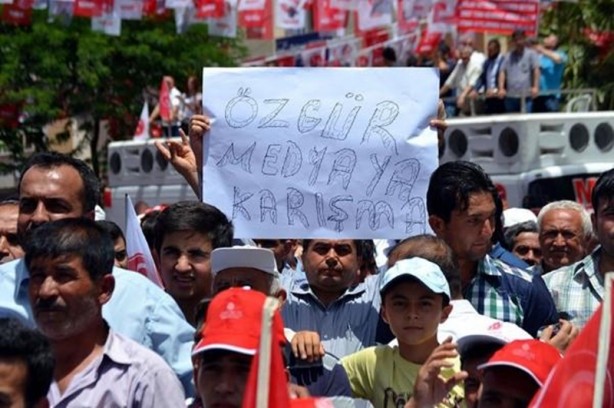 Foto - CHP, MHP, HDP ve Saadet'ten ortak 'paralel' pankart