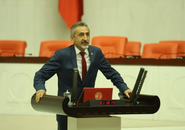 Foto - CHP terör seviciliğinde boyut atladı: Mustafa Adıgüzel'den "sayın Öcalan" skandalı