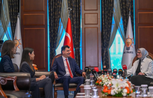 Foto - CHP ve AK Parti el sıkıştı! Dikkat çeken ifadeler