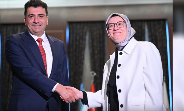 CHP ve AK Parti el sıkıştı! Dikkat çeken ifadeler