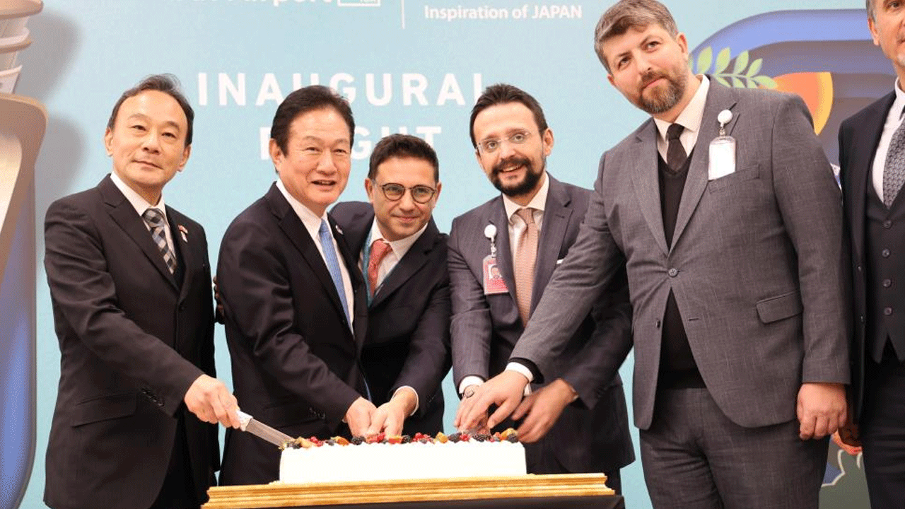 Foto - CHP ve trolleri şokta! İstanbul Havalimanı'na 111. misafir indi