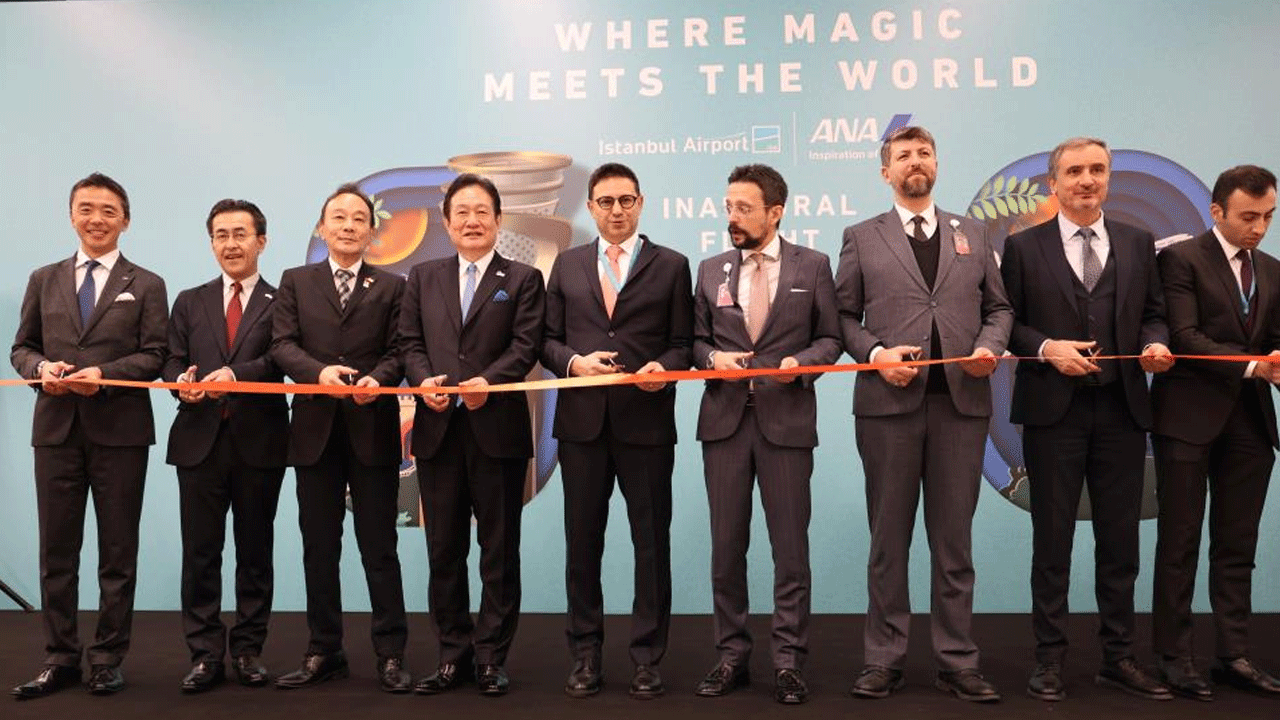 Foto - CHP ve trolleri şokta! İstanbul Havalimanı'na 111. misafir indi