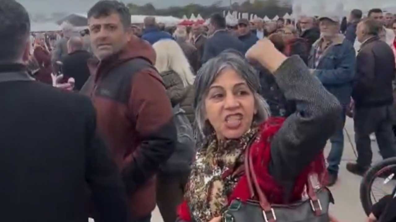 Foto - CHP ve Yeni Partililer birbirine girdi