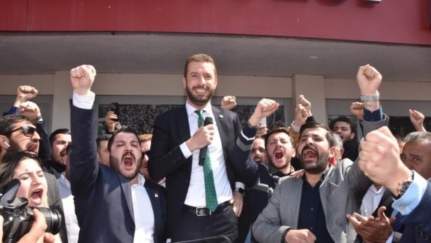 Foto - CHP'de belediyecilik gitti mafyacılık geldi! O belediye başkanına 'tehdit' suçundan hapis cezası!