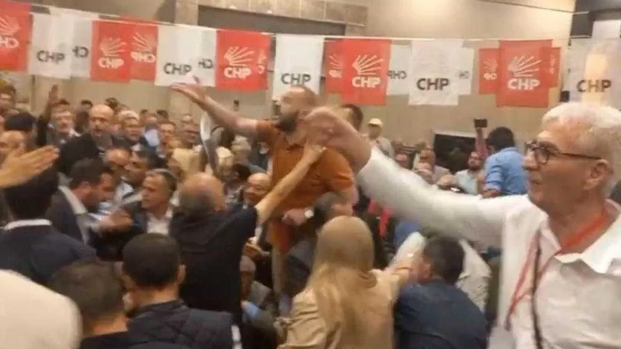 Foto - CHP’de büyük tasfiye! Muhalif 300 başkan değiştirildi