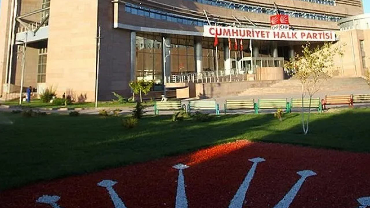 Foto - CHP’de büyük tasfiye! Muhalif 300 başkan değiştirildi