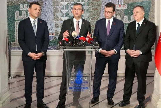 Foto - CHP’de İzmir ve Çankaya krizi! Özgür Özel’in otoritesi bitti