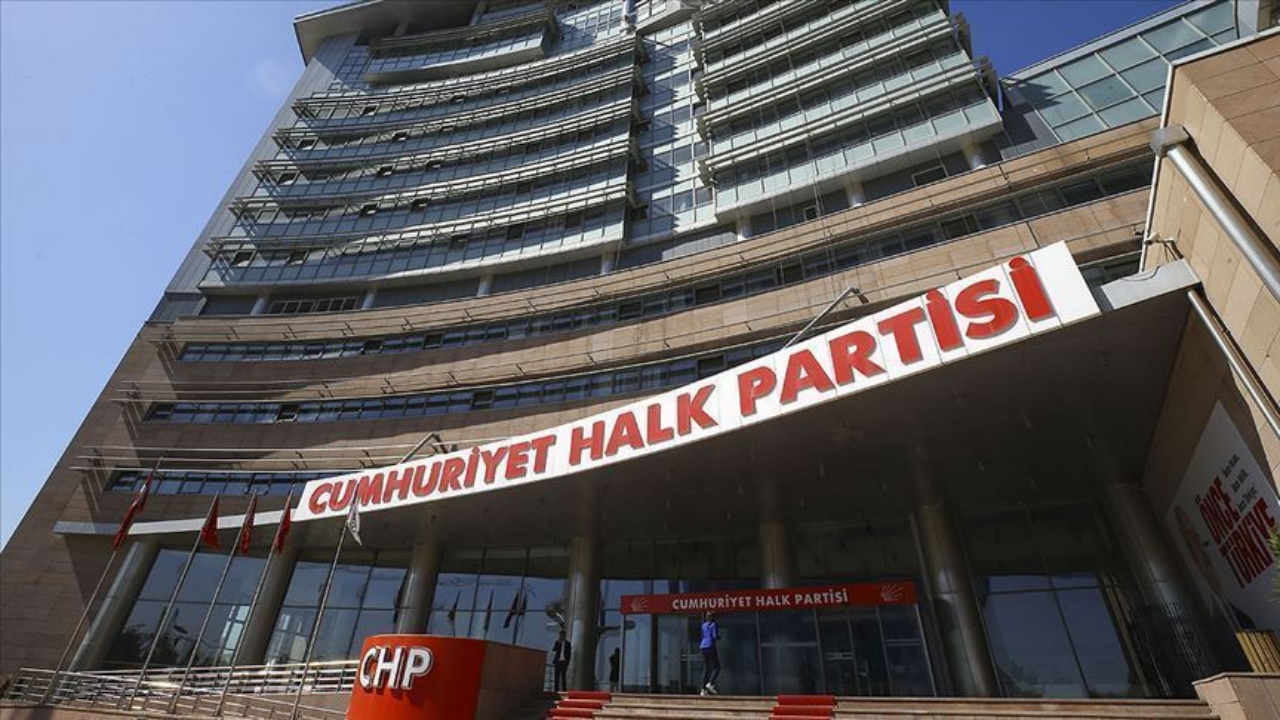 CHP’de, kayyım atanması sonrası flaş gelişme