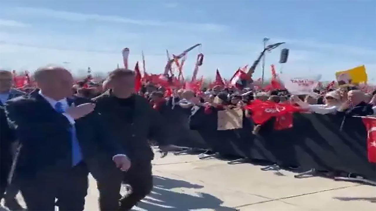 Foto - CHP'de Muharrem İnce krizi! Miting alanını terk etti