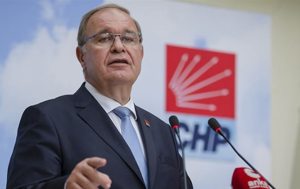 Foto - CHP'de pes dedirten MYK! İftiracı Sezgin Tanrıkulu’na kalkan oldular