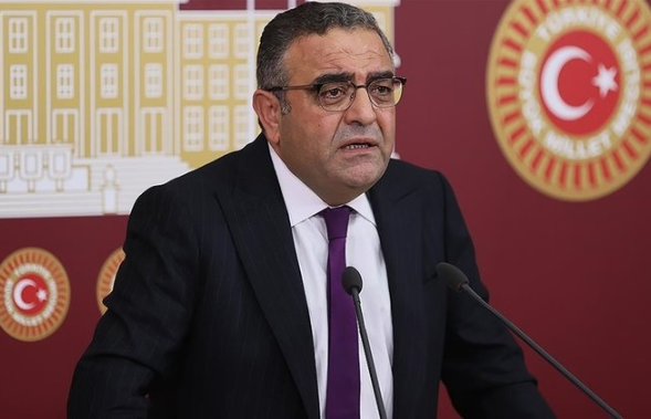 Foto - CHP'de pes dedirten MYK! İftiracı Sezgin Tanrıkulu’na kalkan oldular