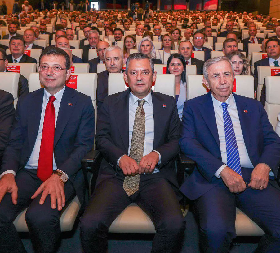 Foto - CHP'de PM öncesi 3’ü bir arada! Kim, kime ne teklif edecek?