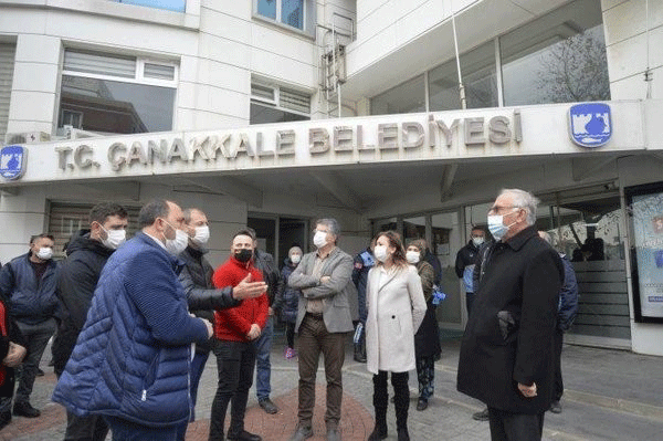 CHP’de skandallar bitmiyor CHP'li belediyede personel köylüyü haraca bağlamış