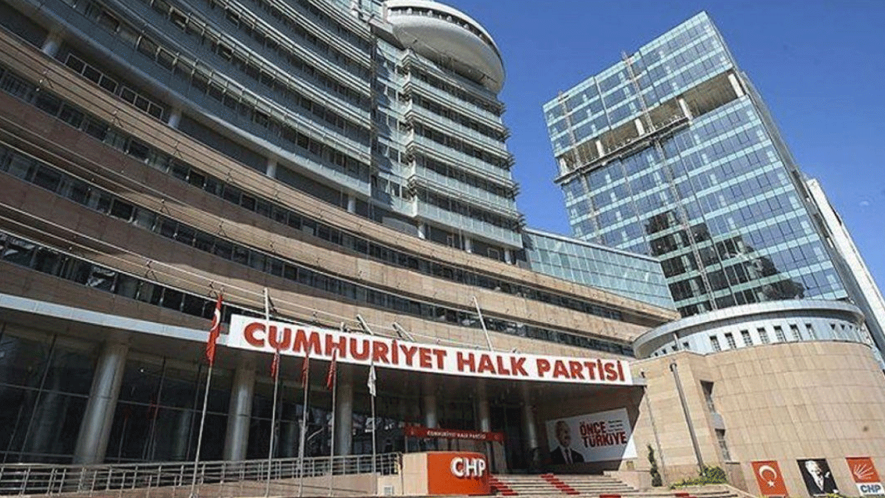 Foto - Özgür Özel'e resti çekti: "Bundan sonra aday olmam!"