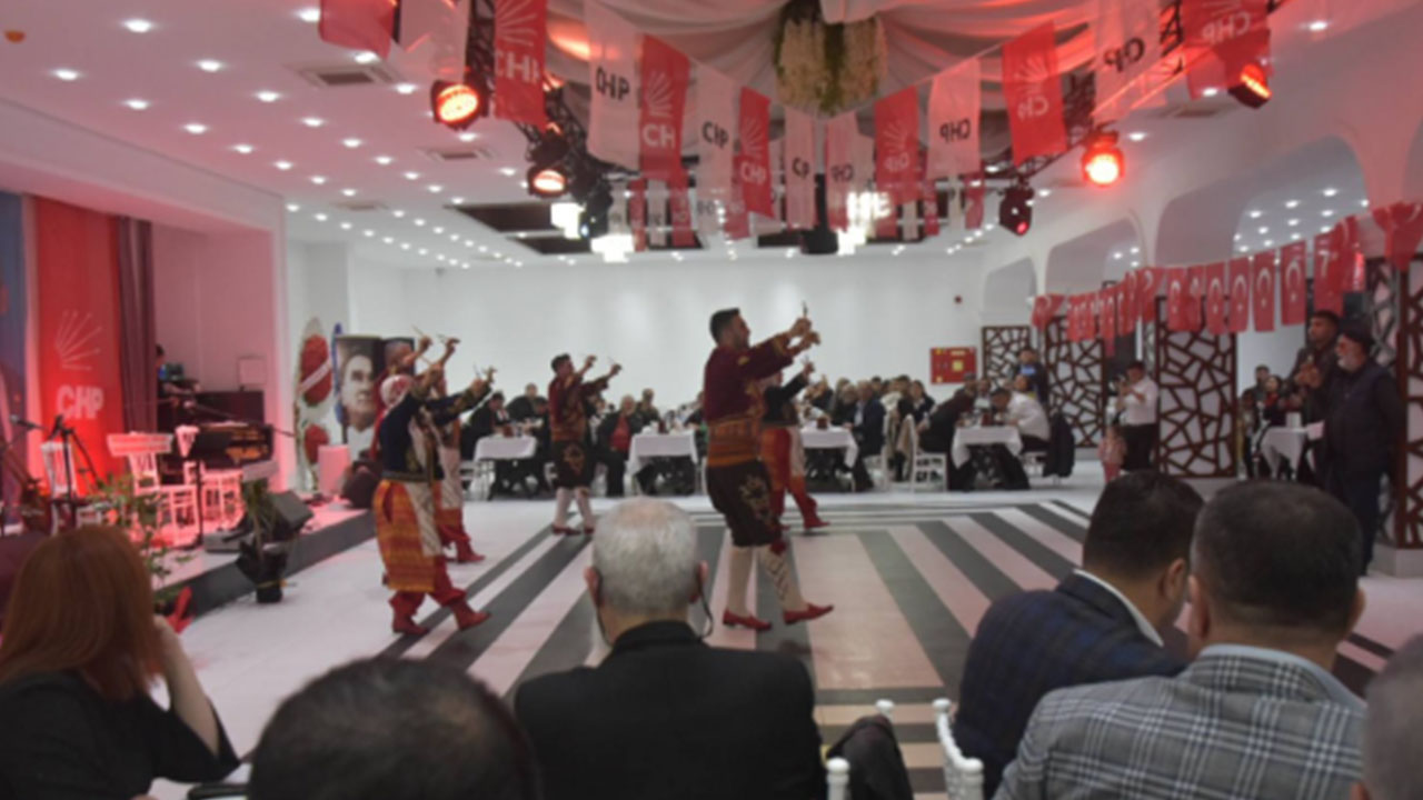 Foto - CHP'den büyük skandal! Parayı topladılar, binayı almadılar